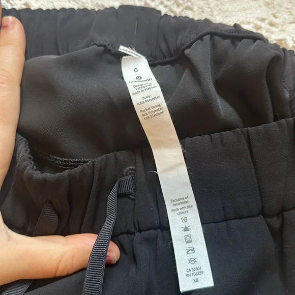 Lululemon On the Fly Black Skirt (Size 6) - Picture 7 of 9